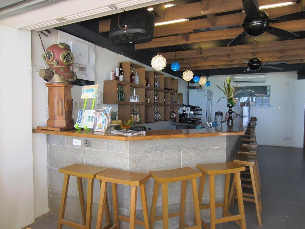 B Pod Hotel Manoc-Manoc Zewnętrze zdjęcie