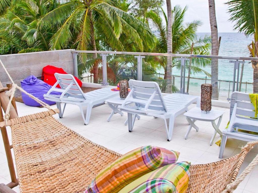 B Pod Hotel Manoc-Manoc Zewnętrze zdjęcie