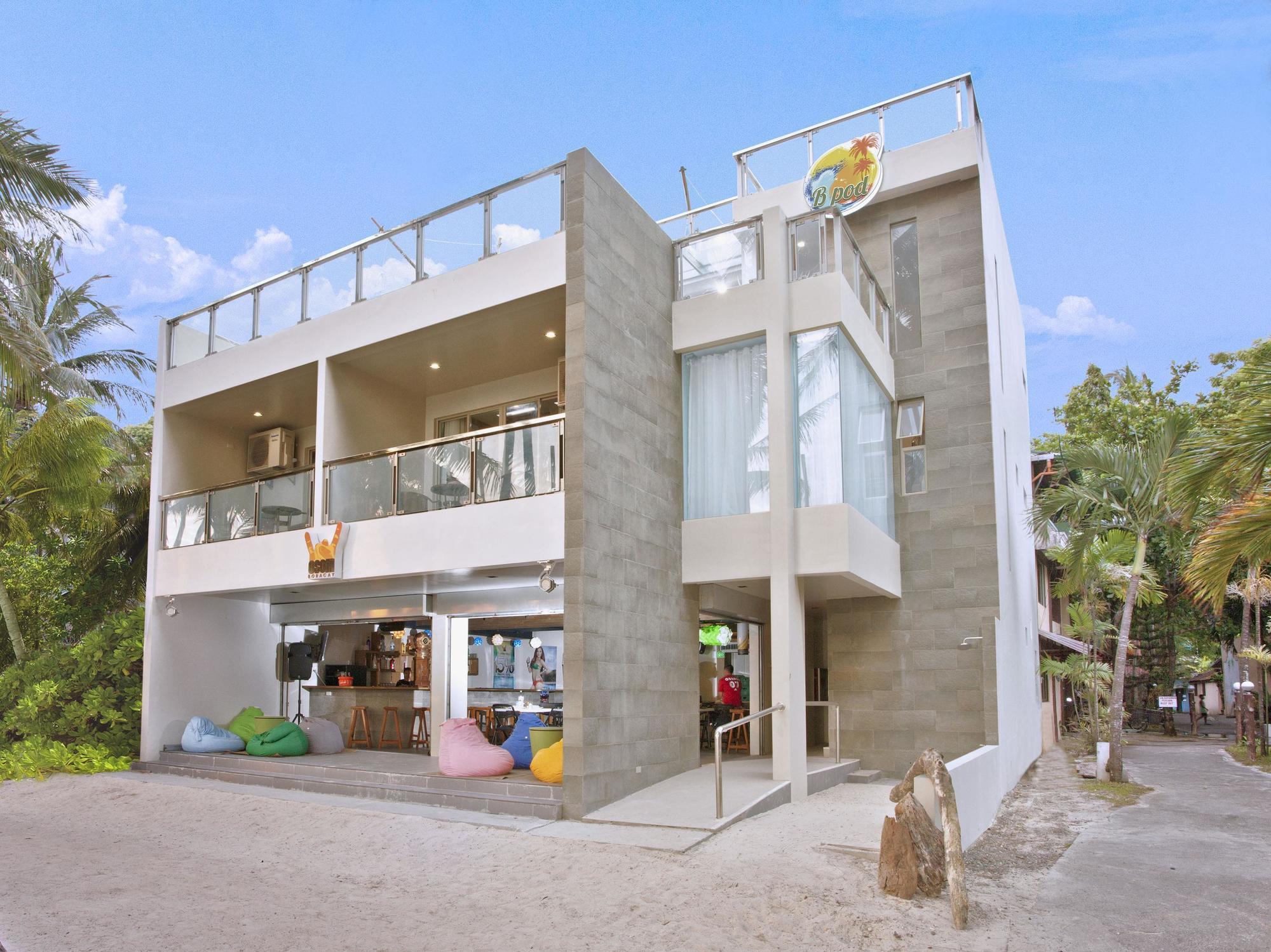 B Pod Hotel Manoc-Manoc Zewnętrze zdjęcie