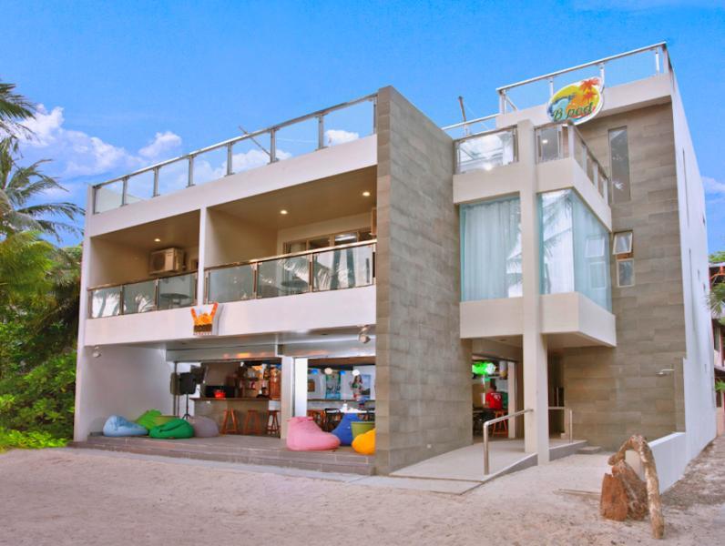 B Pod Hotel Manoc-Manoc Zewnętrze zdjęcie